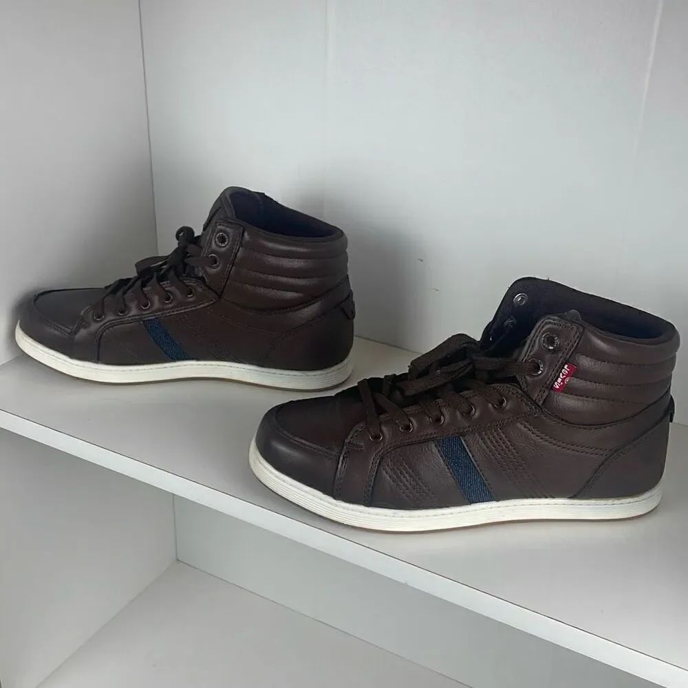 Levi’s Brown Faux Leather High Top Sneakers Kids 5.5